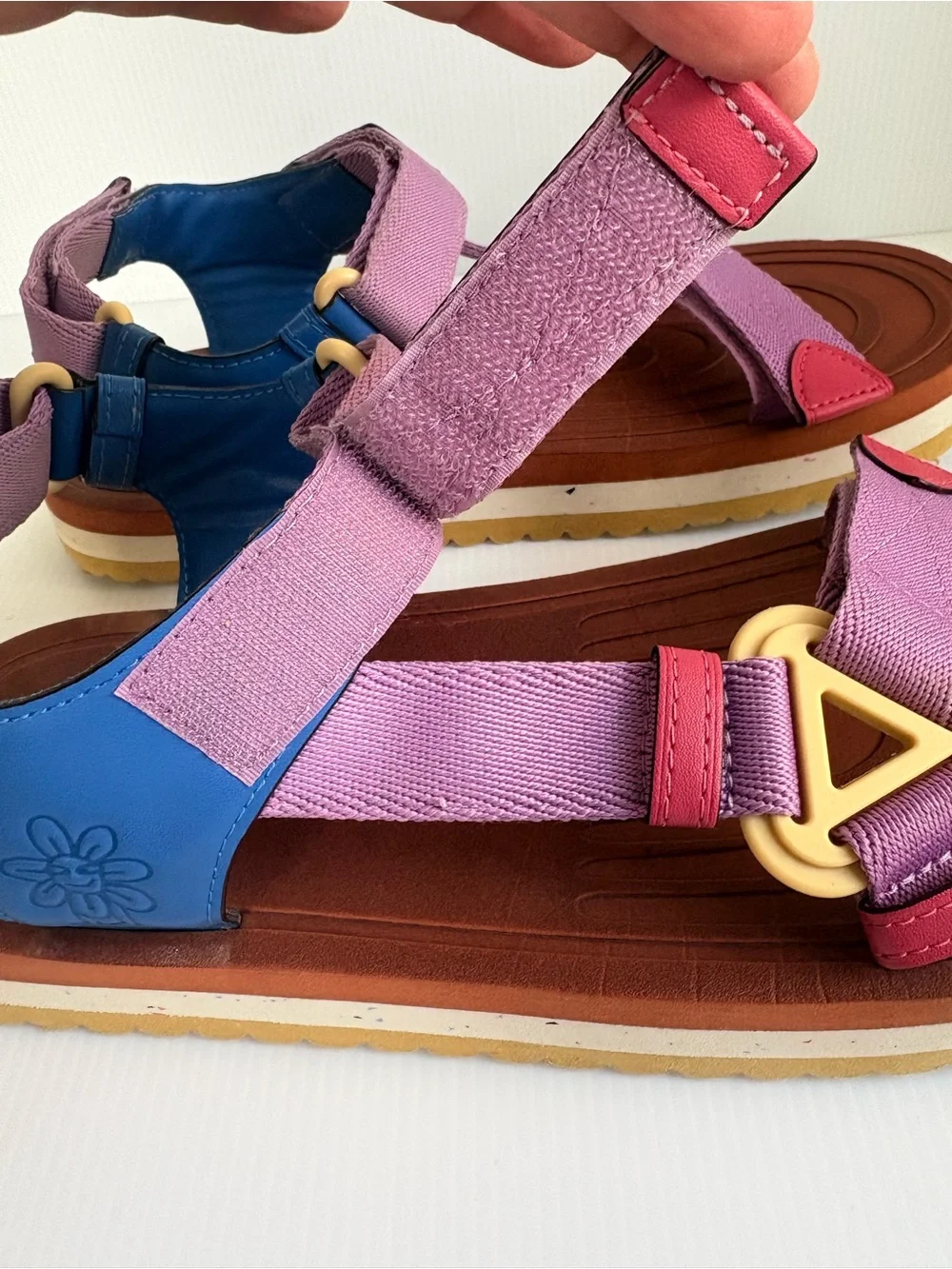 Coachtopia Strappy Sandals Size 9 Multicolor  EUC